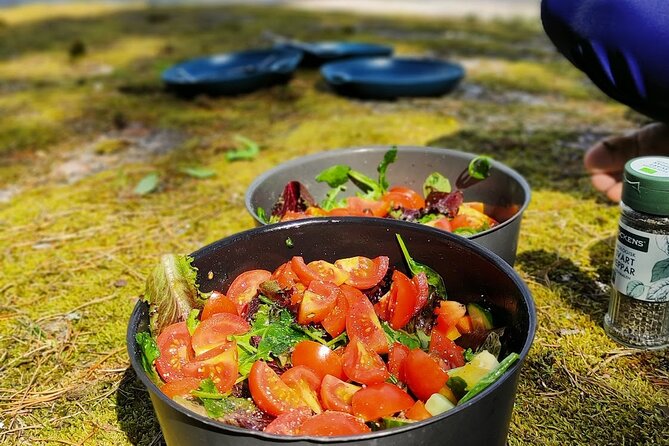 2-Day Kayak Tour in the Stockholm Archipelago - Dinner by firelight: the most relaxing part of the itinerary