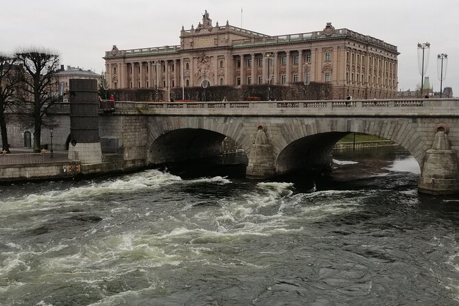 Beautiful Stockholm Small Group Walking Tour - Stop 4: Lejonbacken photo spot, Royal Garden, and the Grand Hotel Nobel tie-in