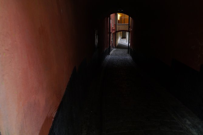 Bloody Stockholm 2h - ghosts, horror and Dark Folklore Tour - Key Things You’ll Notice on This Bloody Stockholm Walk