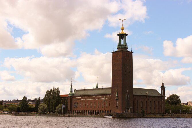 City Hall, Old Town & Vasa Museum - all-in-1 guided experience - City Hall, Old Town, and Vasa: a smart 3-hour hit of Stockholm