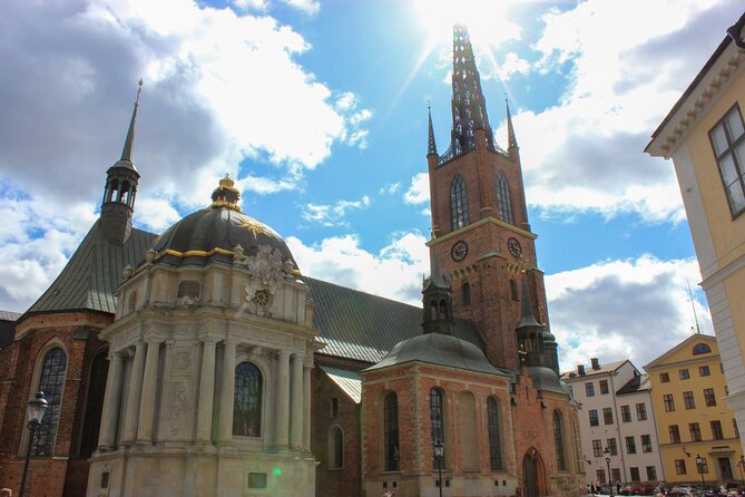 City Hall, Old Town & Vasa Museum - all-in-1 guided experience - Guide style and small-group energy: why the stories feel personal