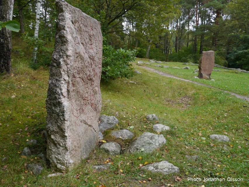From Stockholm: Viking Culture and Heritage Small Group Tour - Estrid and Burial Traditions: How Vikings Used Memory