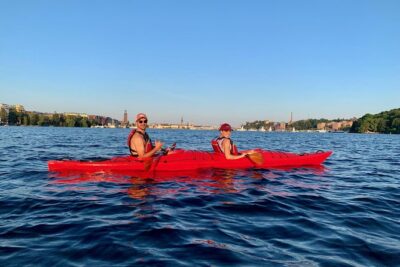 Guided Kayak Tour in Central Stockholm - Canals and Bridges Without the Stress: Why Guide-Led Navigation Is a Big Deal
