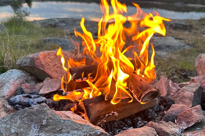 Midnight Sun and Campfire - National Park evening hike Stockholm - Campfire dinner in the forest: vegan comfort done the no-fuss way