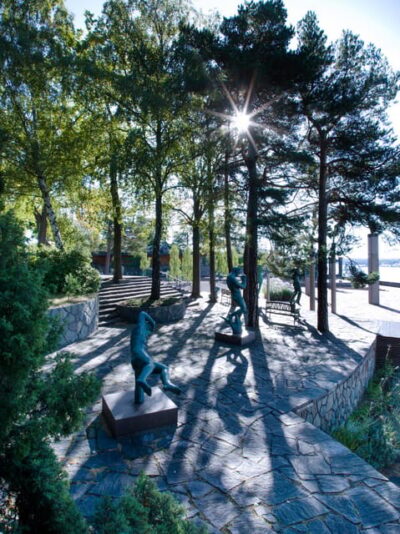 Millesgården Museum: sculpture park and art galllery - The sculpture park and fountain terraces: Carl Milles on foot