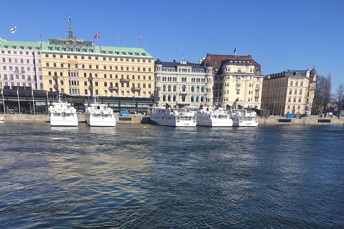 Private full day VIP city tour by limousine car in Stockholm - City Hall and the Golden Hall with Nobel Banquet flair