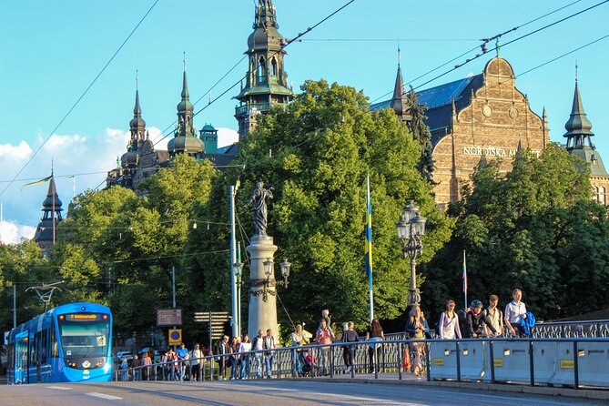 Scandinavian Art, Architecture and Design Tour in Stockholm - Östermalm Streets: Stureplan, Linnégatan, Nybrogatan, and Strandvägen