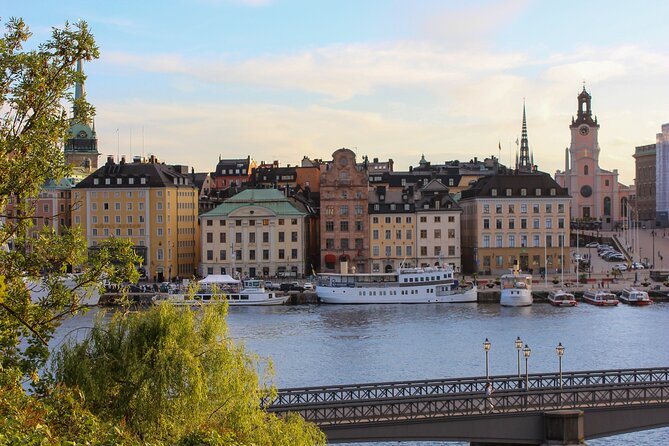 Scandinavian Art, Architecture and Design Tour in Stockholm - Ostermalms Saluhall: A Food Hall That Feels Like a Landmark