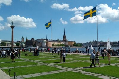 Stockholm- A Beauty On The Water: Old Town Walking Tour and Boat Trip Combined - The Royal Swedish Opera start: where Sweden’s royal story gets set up