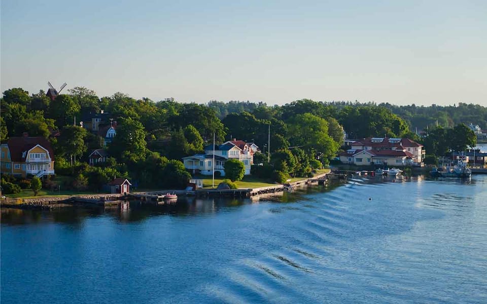 Stockholm: Archipelago Boat Tour - Onboard snacks, drinks, and the no outside food rule