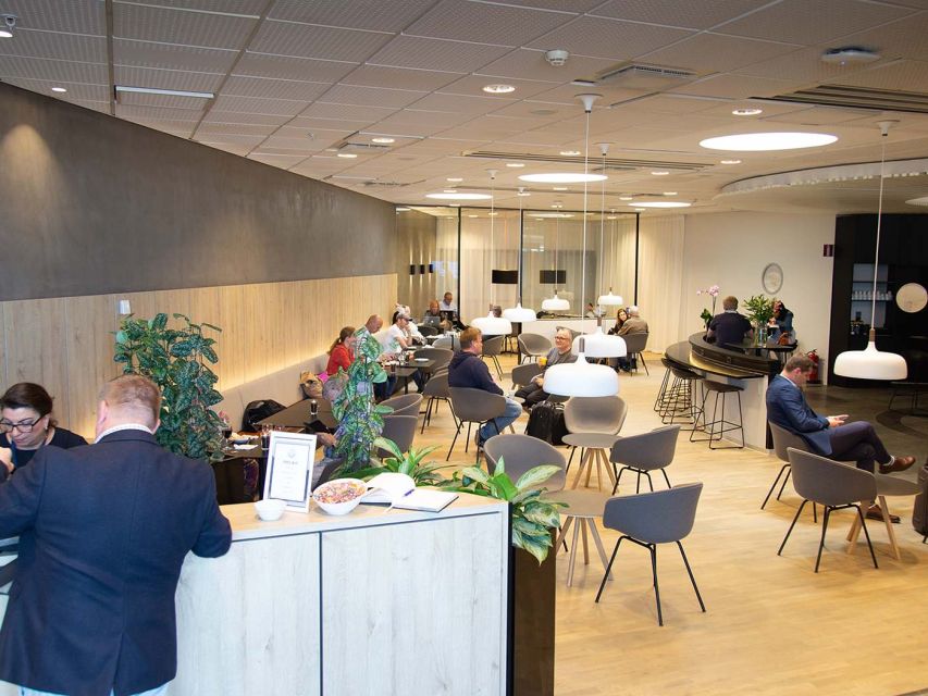 Stockholm Arlanda Airport (ARN): Premium Lounge Entry - Timing Tips for Connections and Passport Control