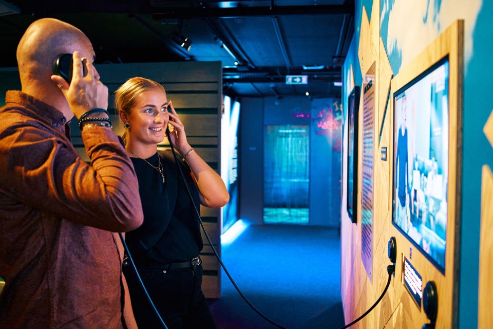 Stockholm: Avicii Experience Skip-the-Line Entrance Ticket - The DJ Room: Play, Perform, and Laugh at Yourself