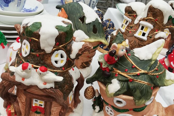 Stockholm Christmas Tour and Food Tasting Experience - Stop 1: Stortorget by the Nobel Prize Museum and the Market Window