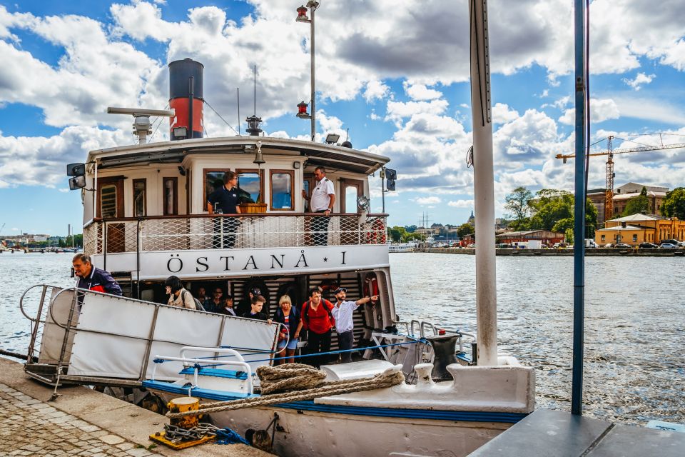 Stockholm: City Archipelago Sightseeing Cruise with Guide - Winter notes: ice views, possible route changes, and what to expect