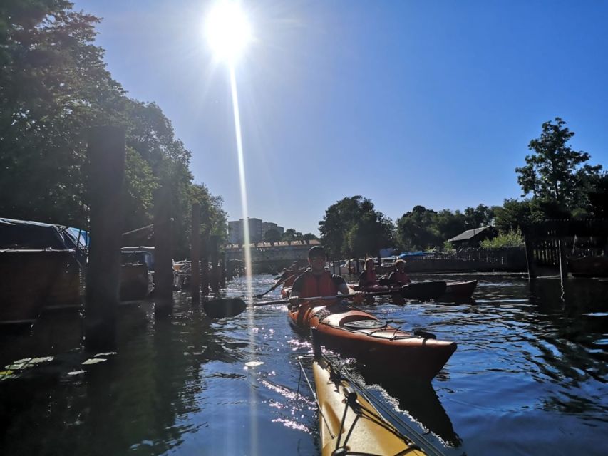 Stockholm: Daytime Kayak Tour in Stockholm City - Why seeing Stockholm from a kayak beats a walking loop