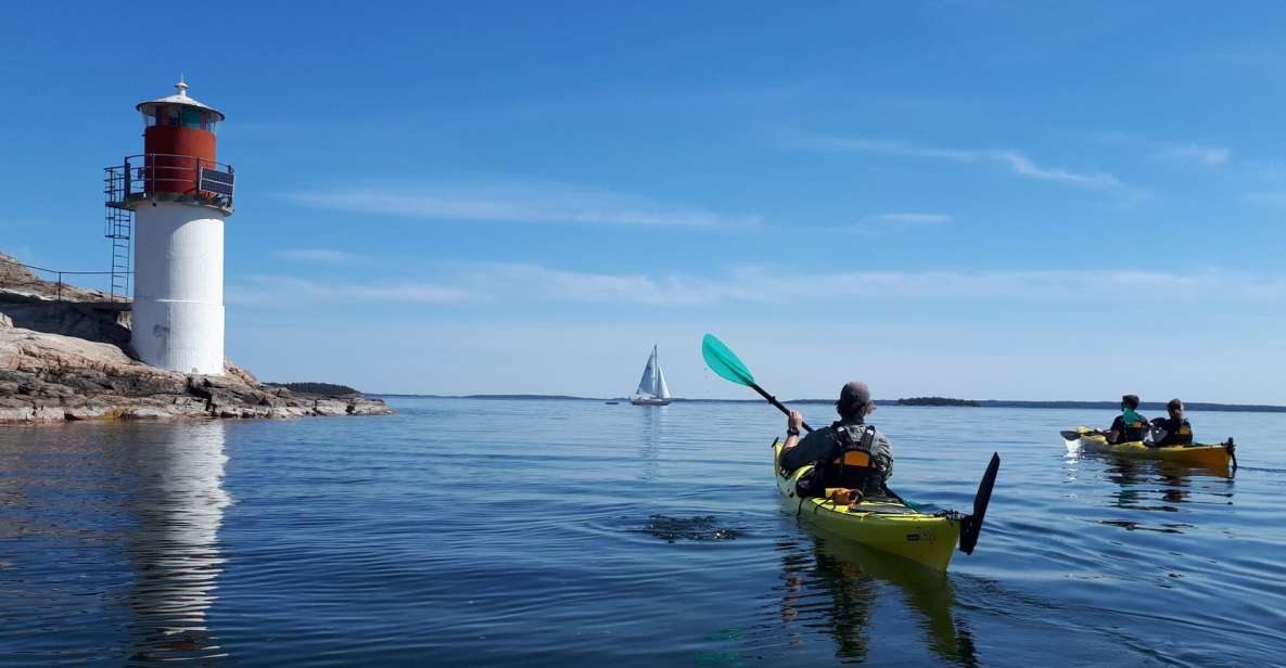 Stockholm: Full-Day Archipelago Kayaking Adventure - Meeting in Stockholm: The Green Trails base and a quick group reset