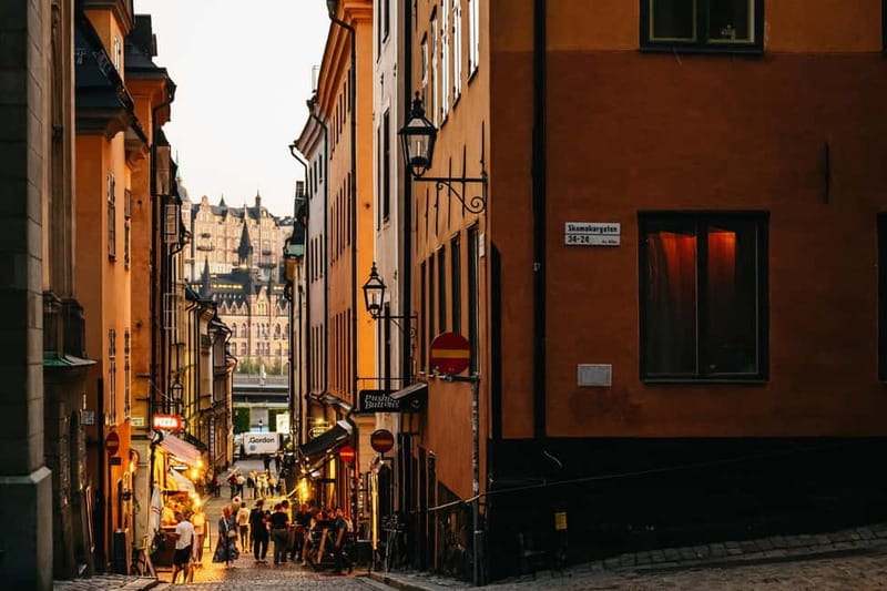 Stockholm: Ghost Walk and Historical Tour - Stop-by-stop route: narrow alleys, hidden courtyards, and old walls