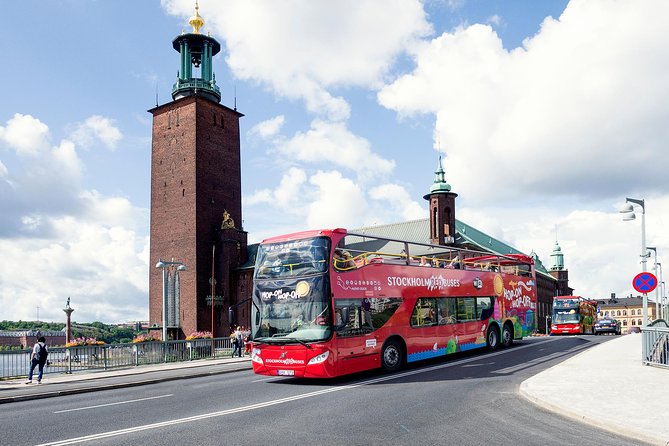Stockholm Hop-On Hop-Off Bus & Boat Options - The Land Route: From Gustav Adolfs torg to Stockholm City Hall
