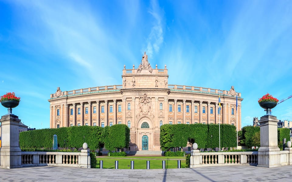 Stockholm: Old Town Highlights Private Walking Tour - The 2-Hour Tour: Best When You Want Old Town Core Sights Only