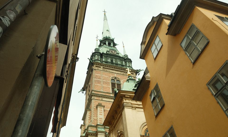 Stockholm: Old Town Self-Guided Tour Learn and solve Puzzles - Gamla Stan, Your Pace: How the Curiosa Walk Really Feels