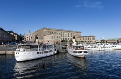 Stockholm: Old Town Walking Tour w/ Vasa Museum & Boat Ride - Old Town essentials: Stortorget, the Royal Palace area, Nobel Prize Museum, Runestone, and House of Nobility