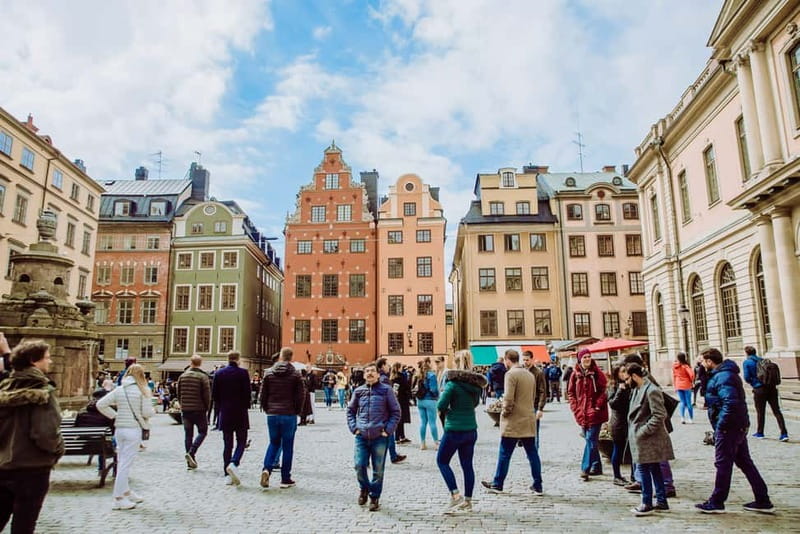 Stockholm: Private Highlights and Hidden Gems Tour - Royal Palace and Parliament: classics with usable context