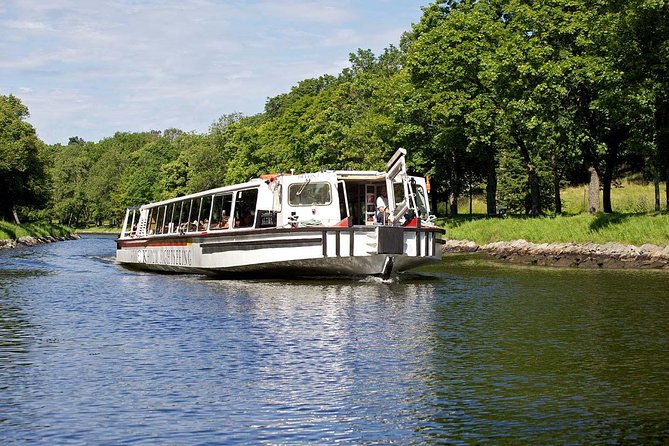 Stockholm: Royal Djurgården Boat Tour - 50 minutes of sightseeing: how the audio guide really shapes your experience