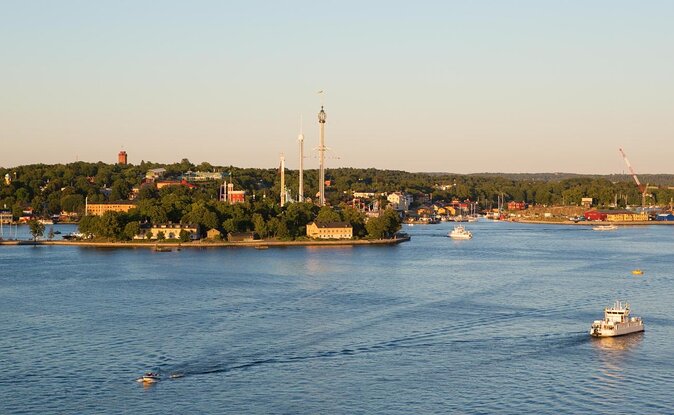 Stockholm: Royal Djurgården Boat Tour - A “royal” canal route built in 1825 (and why that context helps)