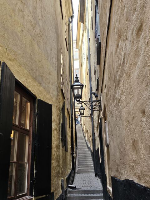Stockholm: Secrets of Gamla Stan Guided Tour w/ Fika Option - Best for winter curiosity (and small groups who like questions)