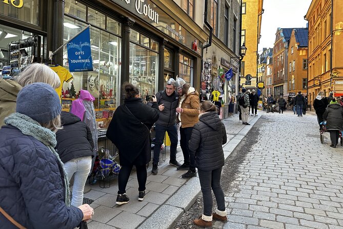 Stockholm Small Group Food Tour with 7 Classic Food Tastings - Small group size and guides like David, Didi, Iggy, Nils, and Iki