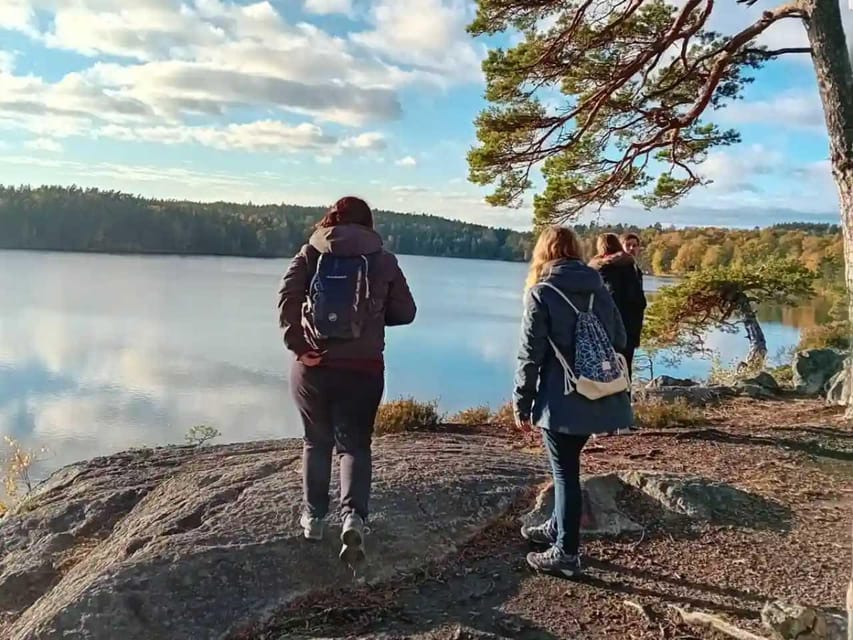 Stockholm: Sunset Hike in Tyresta National Park with Meal - Guides and group size: why up to 8 people matters on a real trail