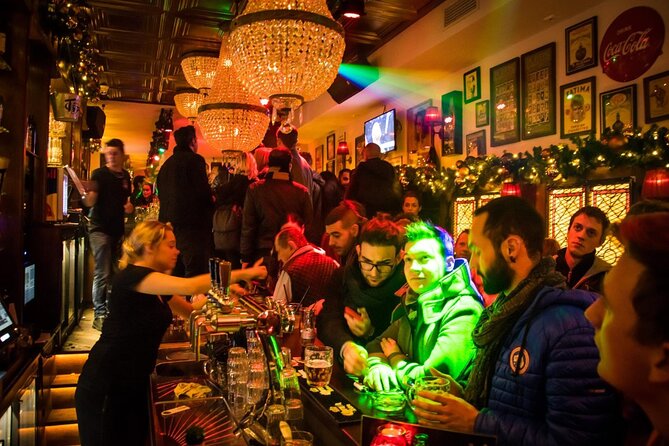 Stockholm: The Original Pub Crawl with Shots + VIP Club Access - Dress code, group size, and how to avoid common friction