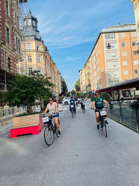 Stockholm's Best Bike Tour! (English / Deutsch) - Start at Odenplan, then adjust to Stockholm bike rules