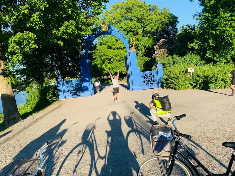Stockholm's Best Bike Tour! (English / Deutsch) - Fika, music, and the WhatsApp bonus: the tour’s extras that actually matter