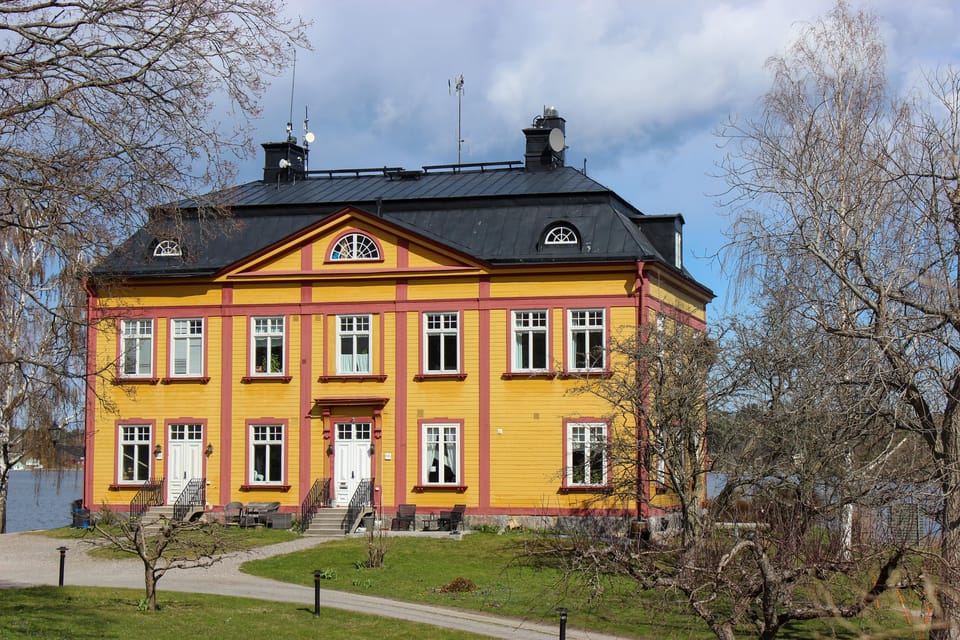 Vaxholm & Stockholm Archipelago: Guided Excursion, Day Trip - Picnic lunch and that Swedish summer-coast vibe
