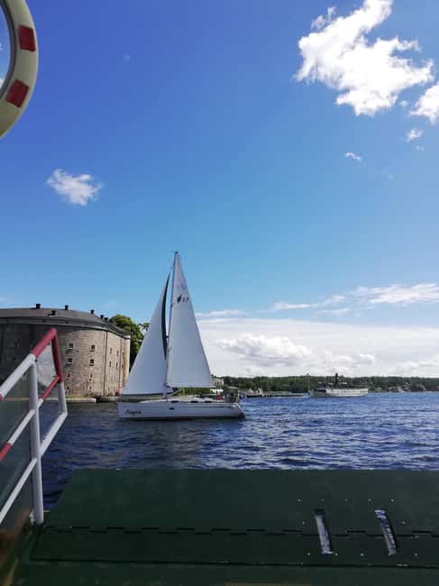 Vaxholm & Stockholm Archipelago: Guided Excursion, Day Trip - The best part: how guides like Frankie and Sotiris shape the day