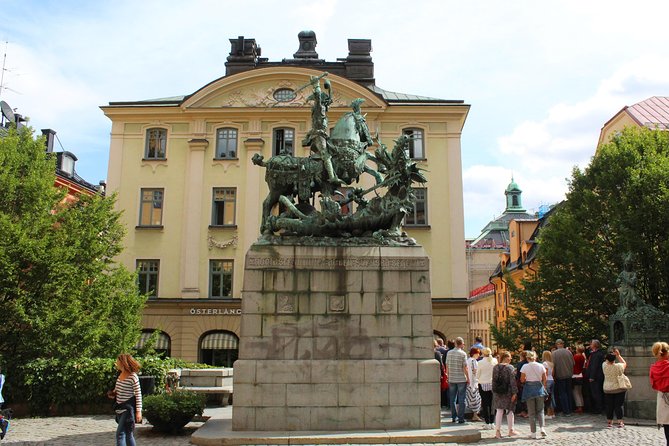 Walking Tour of Stockholm Old Town - Järnpojke, Storkyrkan, and the St George dragon scenes