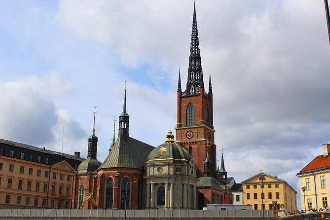Walking Tour of Stockholm Old Town - Meeting at Gustav Adolfs torg and finishing near Stortorget