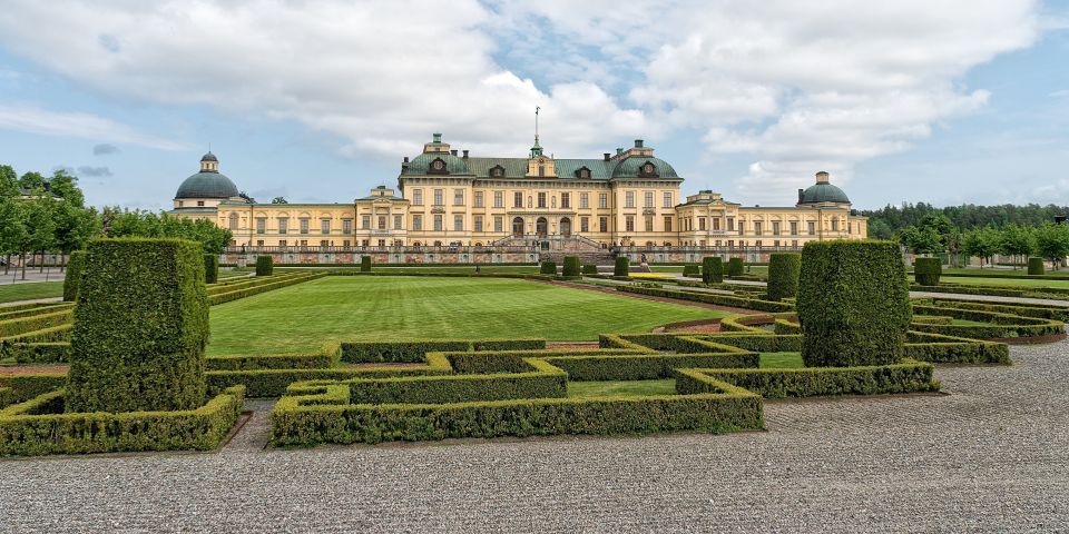 Welcome to Stockholm: Private Tour with a Local - City Orientation Through Food, Groceries, and Local Habits